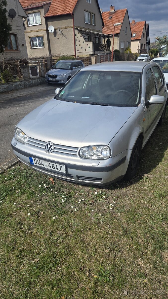 VW Golf 4 1.4 - 2