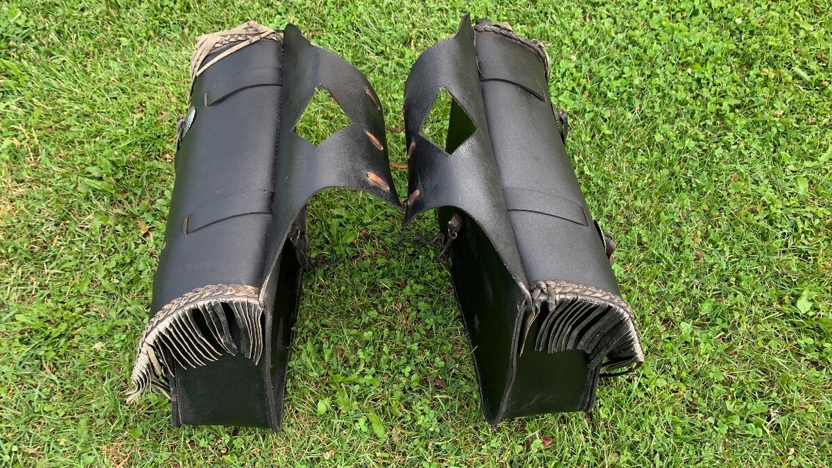 Moto brašny na Chopper / kožené s třásněmi - 2