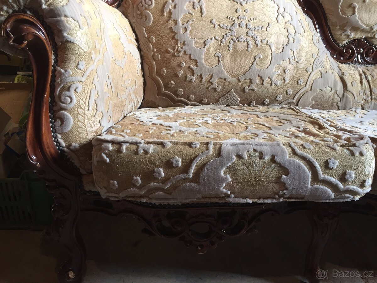 Starožitná sofa - 2