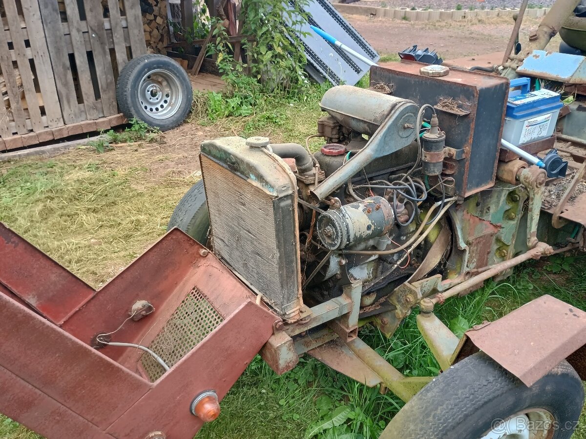 Traktor malotraktor traktůrek - 2