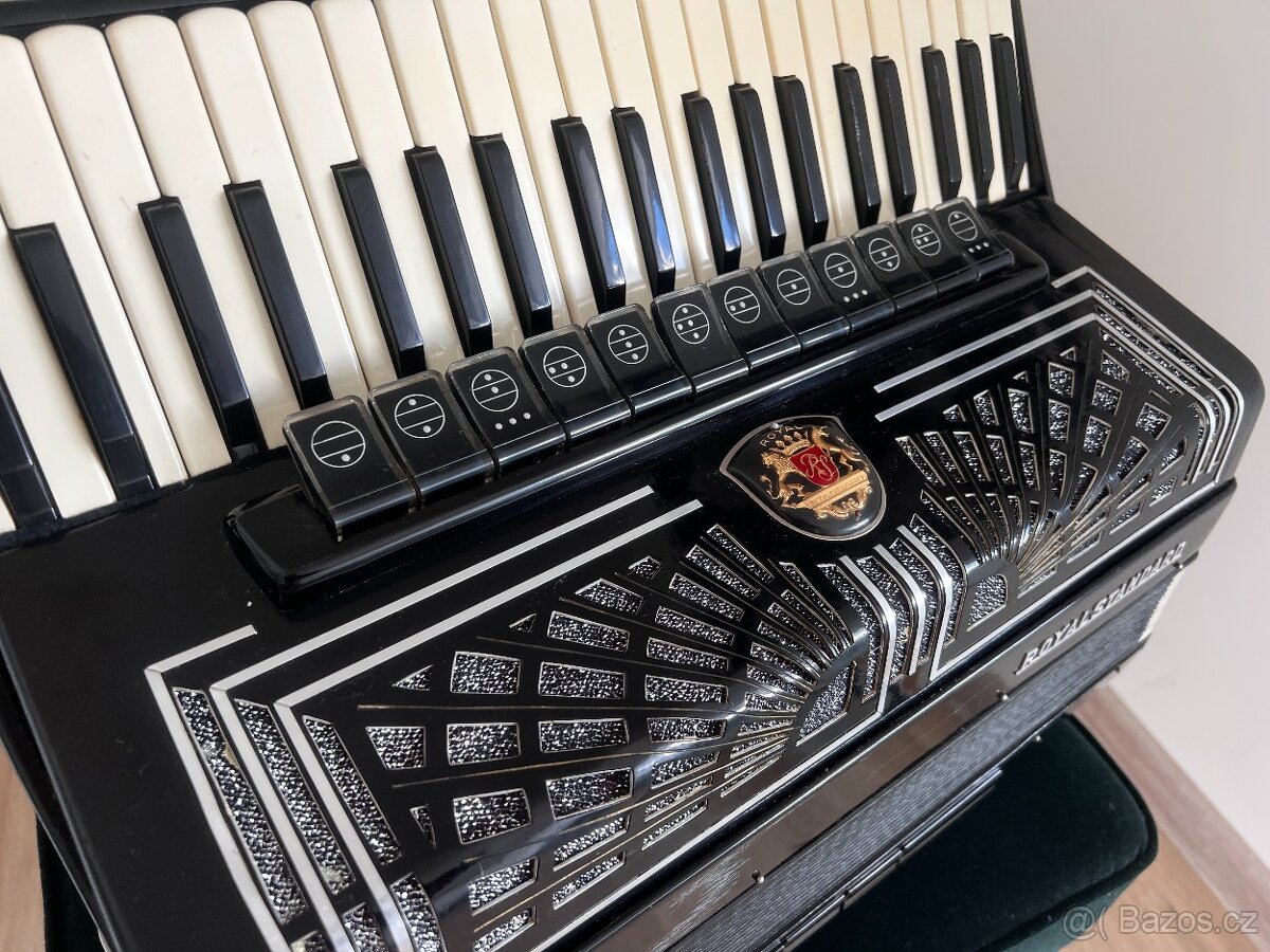 ROYAL STANDARDT SELECTA 120B - 2