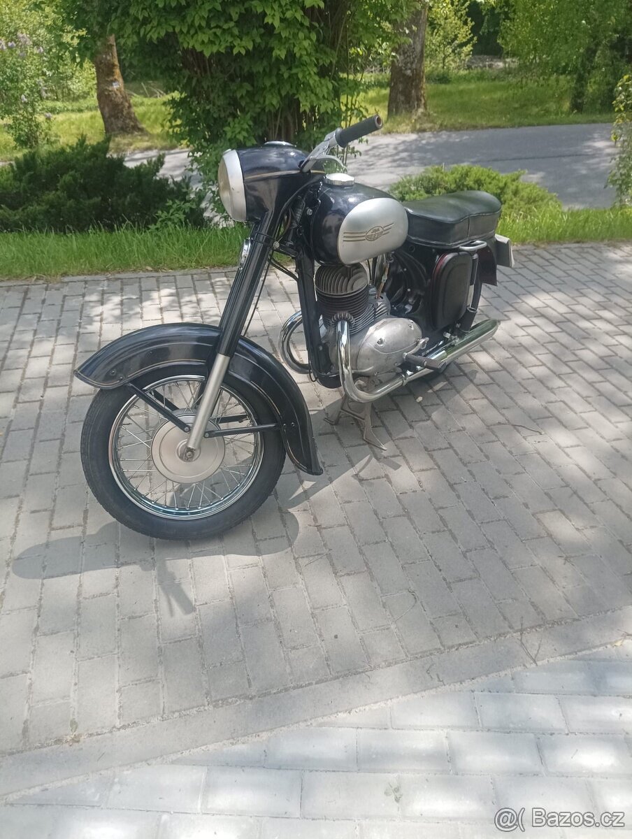 Jawa 250 kývačka - 2