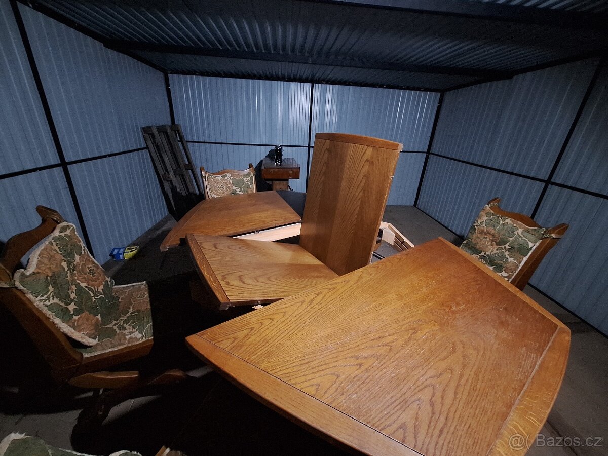 Jídelní stůl s šesti židlema - 2