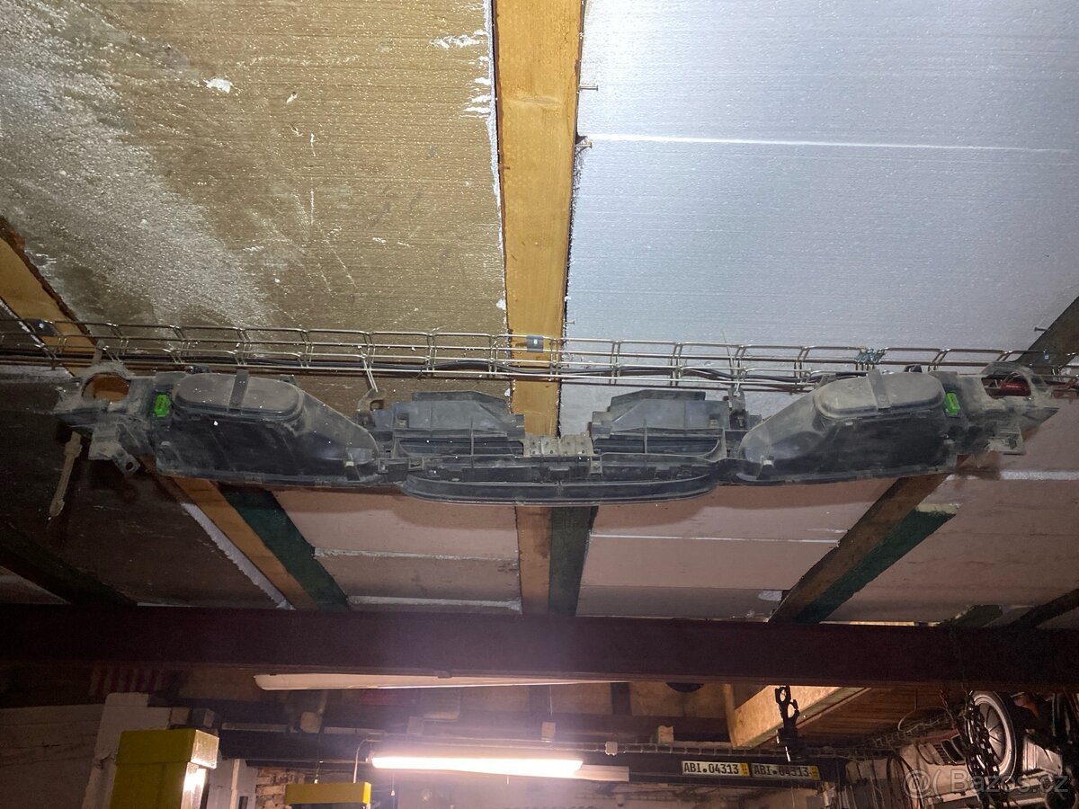 Maska a světla Ford Mondeo mk1 - 2