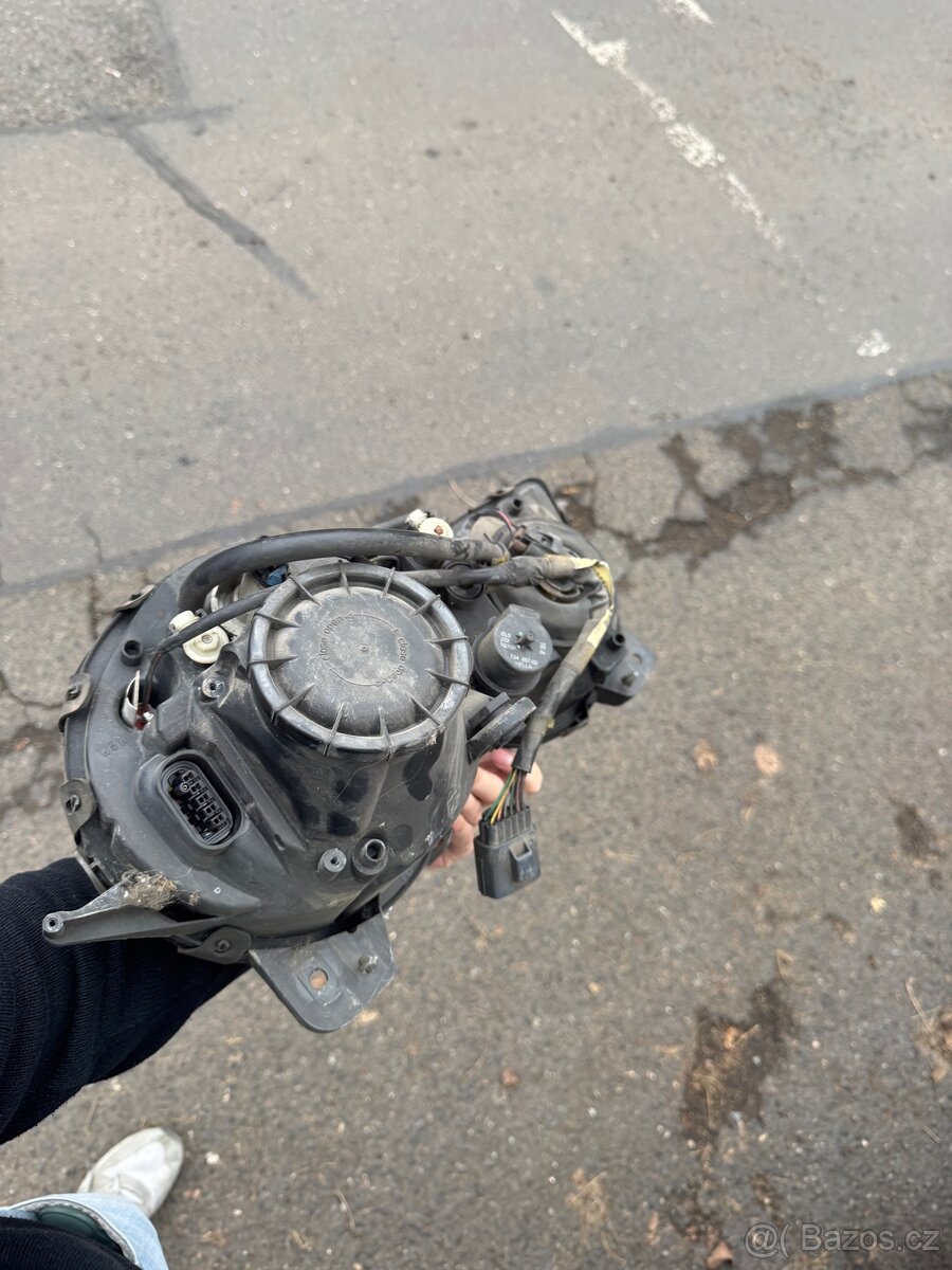 Jaguar S-type světla xenon - 2