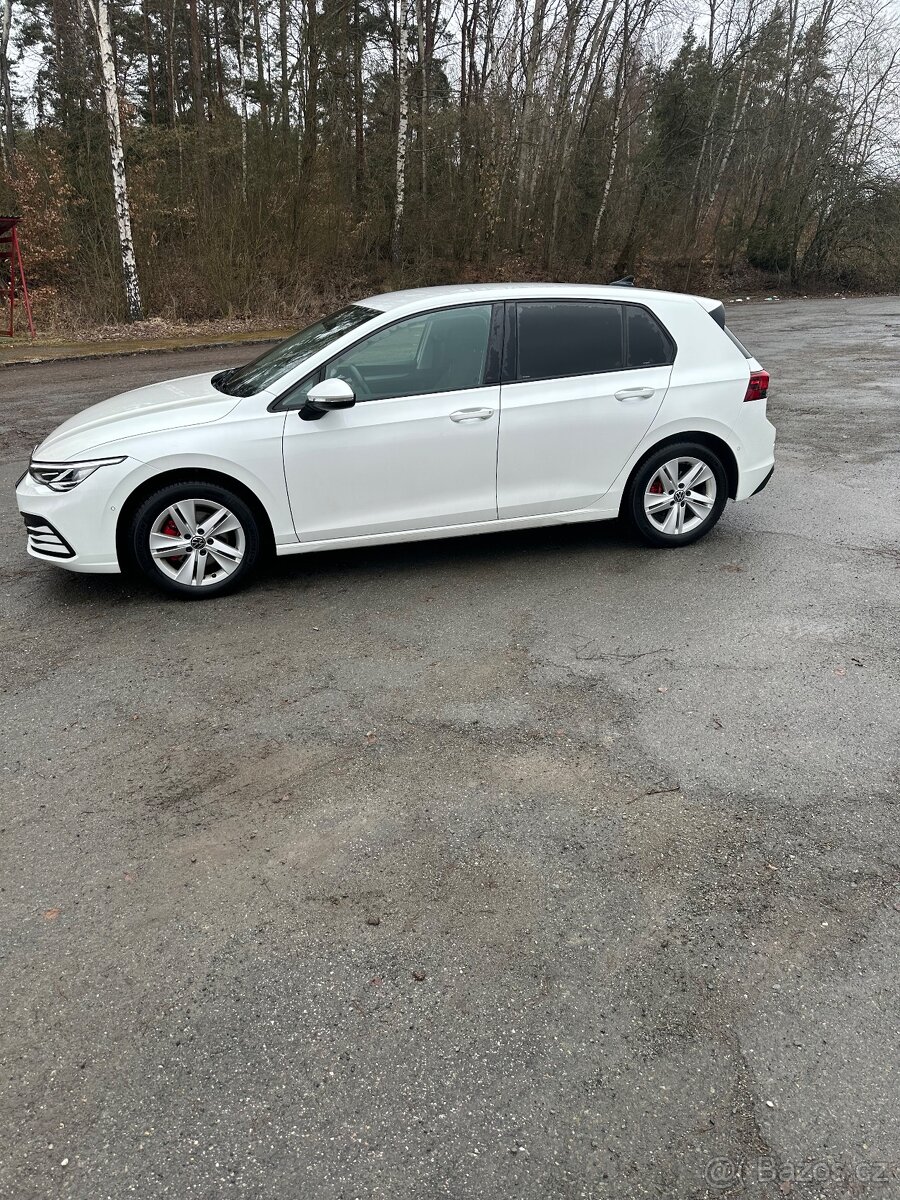 Volkswagen Golf 8 - 2