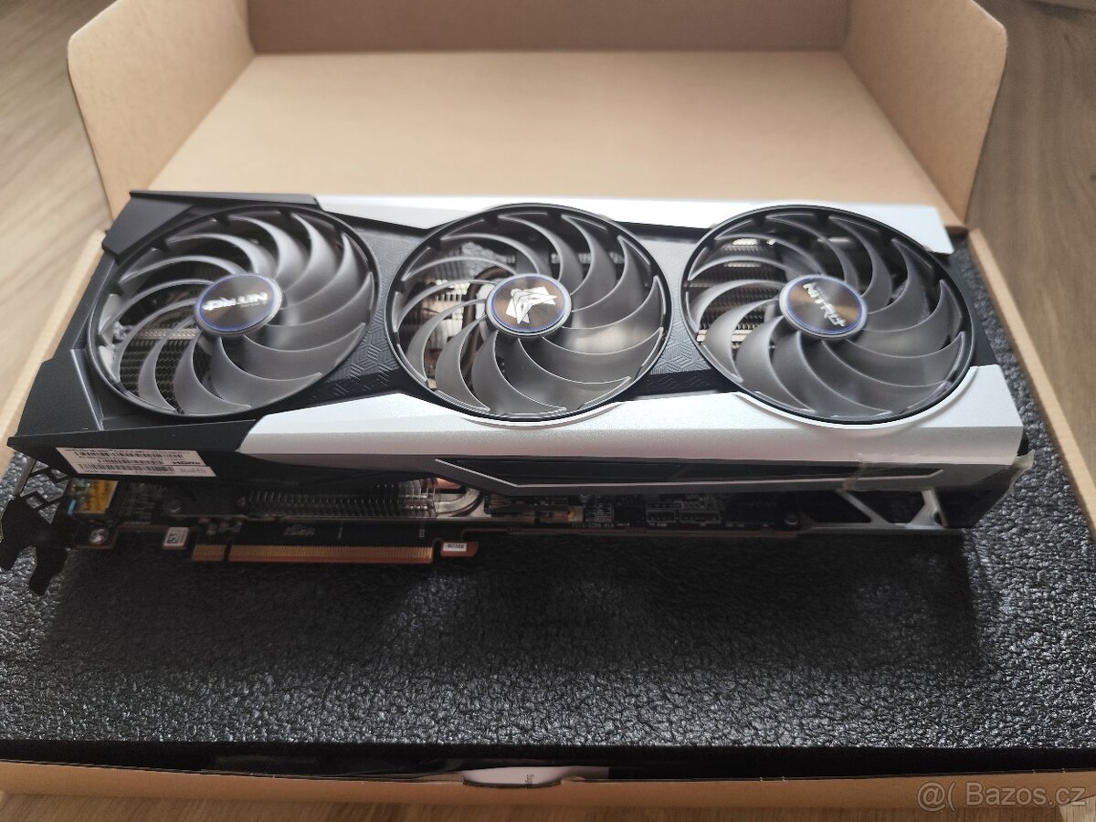 Sapphire Red AMD Radeon RX 6900 XT SE - 2
