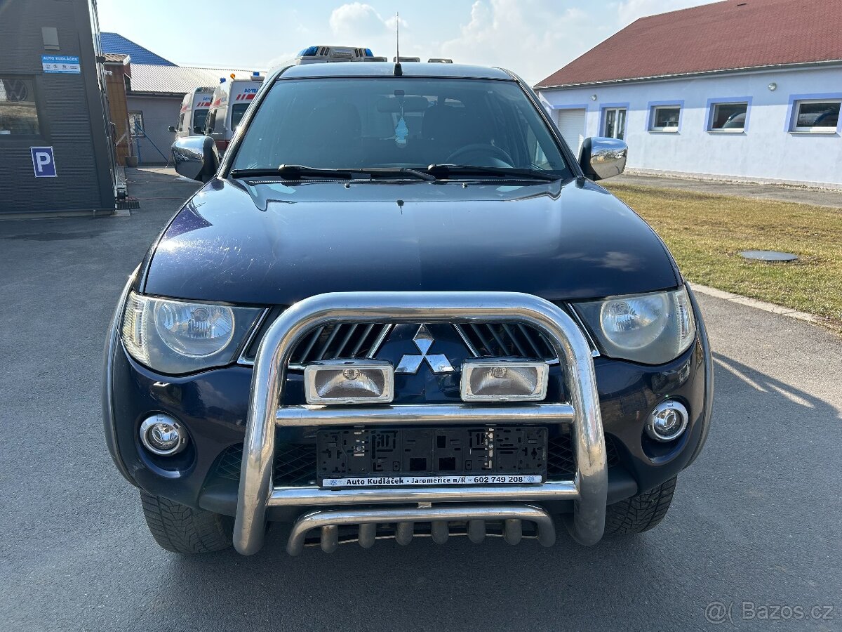 Mitsubishi L200 2.5 DI-D Double Cabine - 2