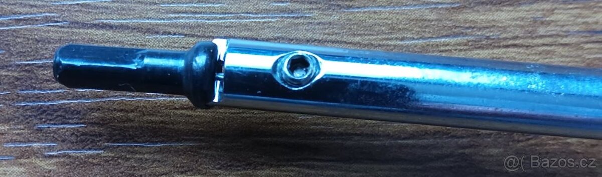 Šroubovák pro niple do vysokých ráfků. - 2