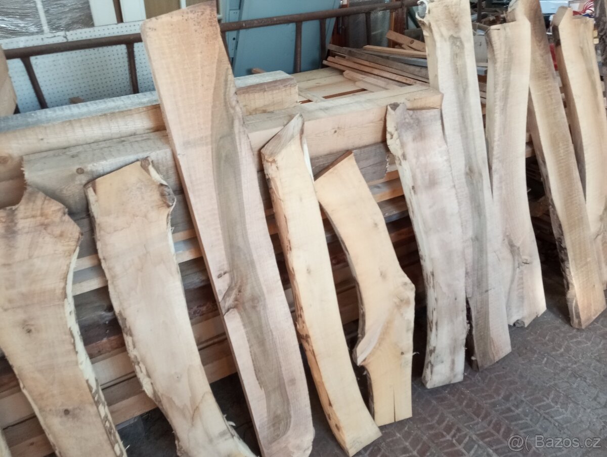 Ořech, fošny 15 kusů - 2