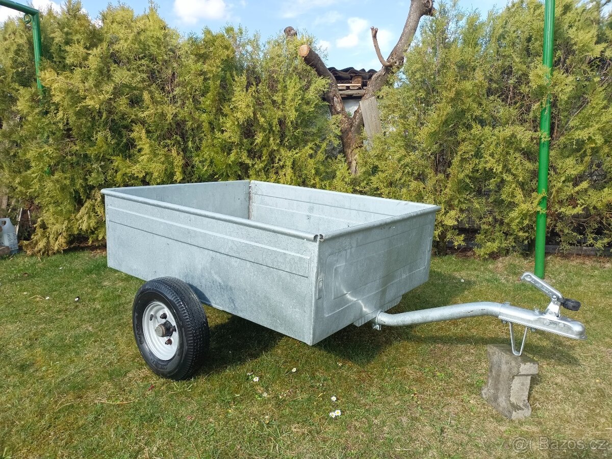 Vozík k zahradnímu traktoru - 2