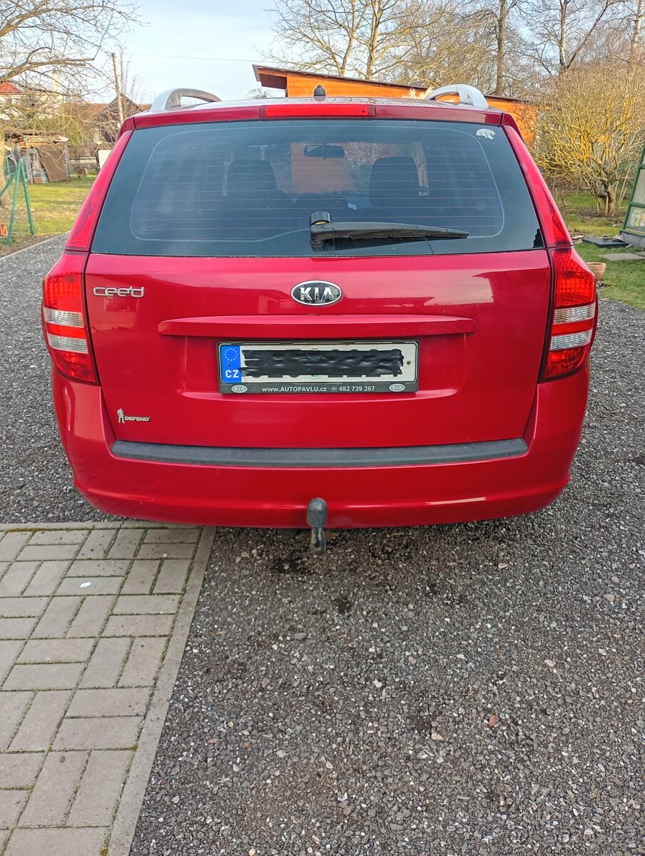 KIA CEED combi AUTOMAT 2008 - 2