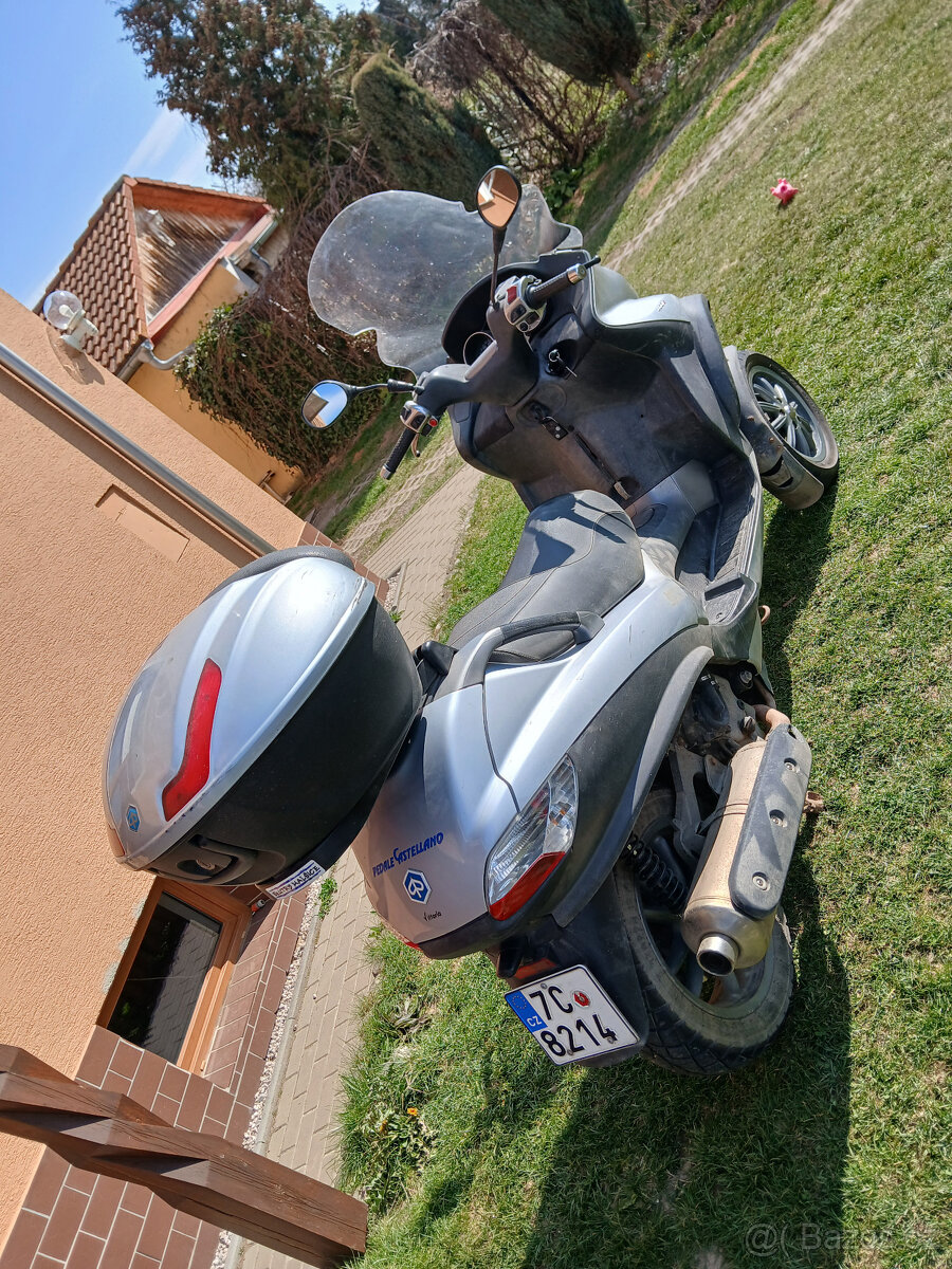 Píaggio MP3 400 - 2