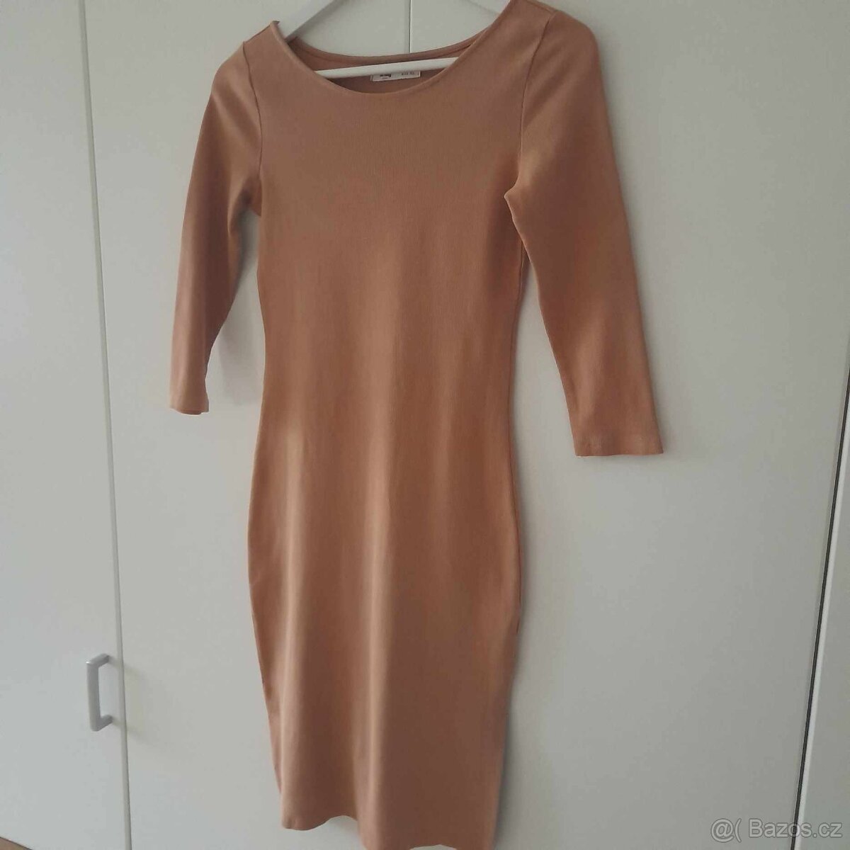 Pružné šaty - 2