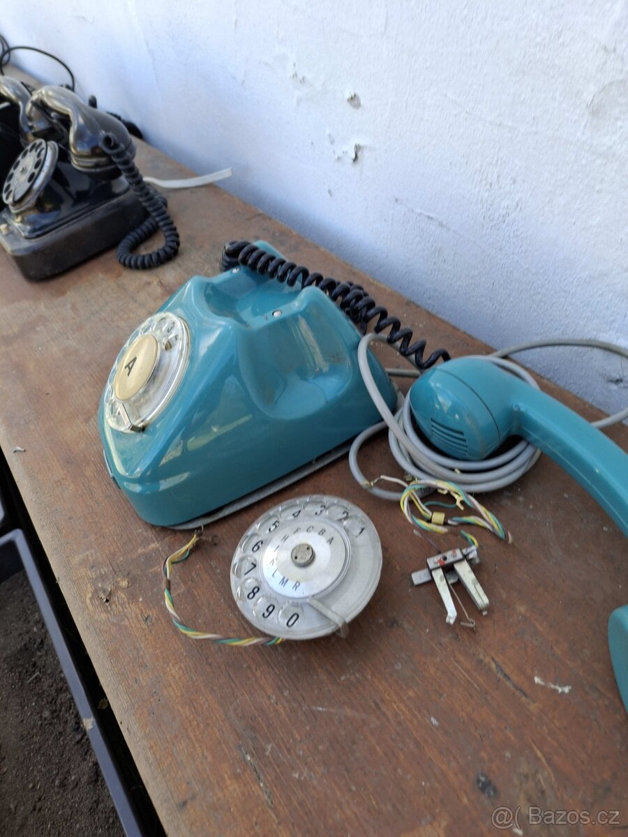 Telefon s kulatým číselníkem - 2