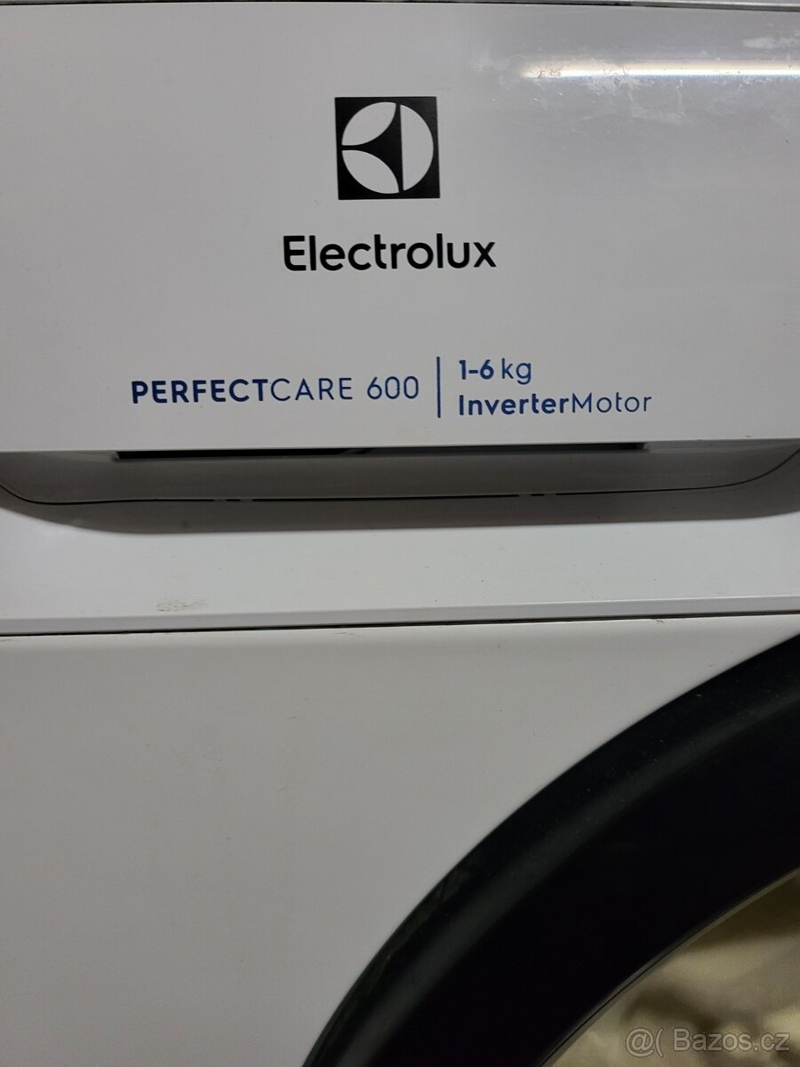 Pračka Electrolux, česká, invertor, hl 40cm - 2