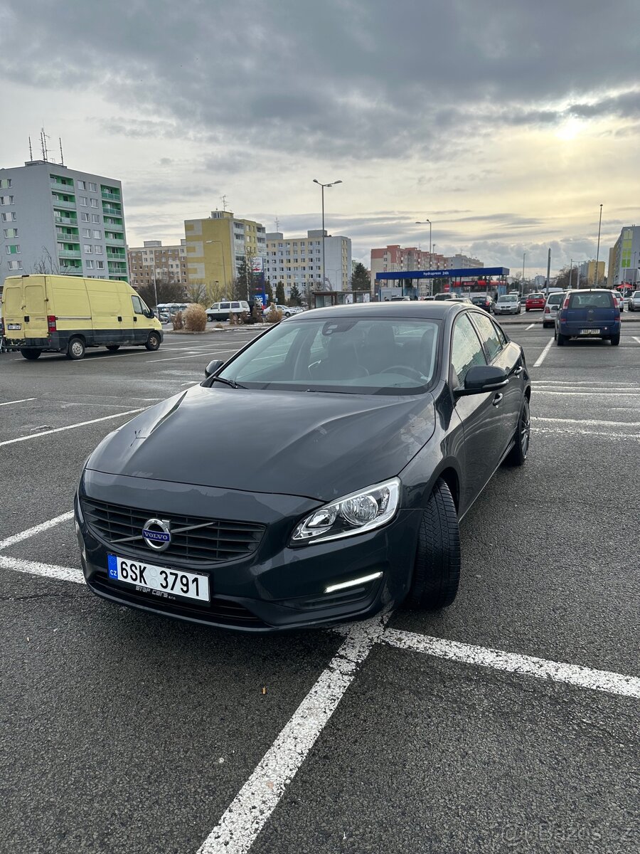 Volvo S60 D3 Momentum Facelift – 2016 - 2