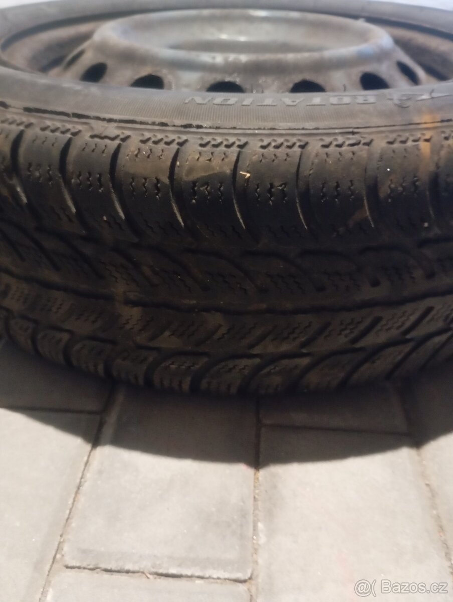 Sada plechových disků Toyota Yaris - 2