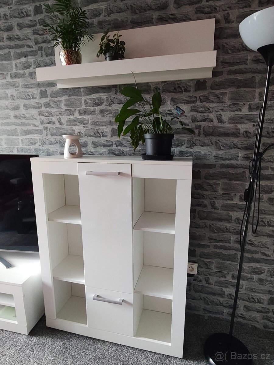 Obývací stěna - 2