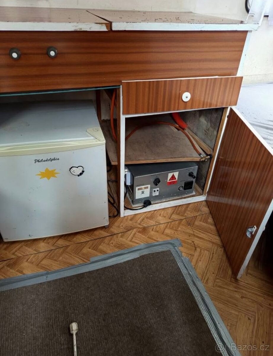 Karavan Astra 380 lux - 2