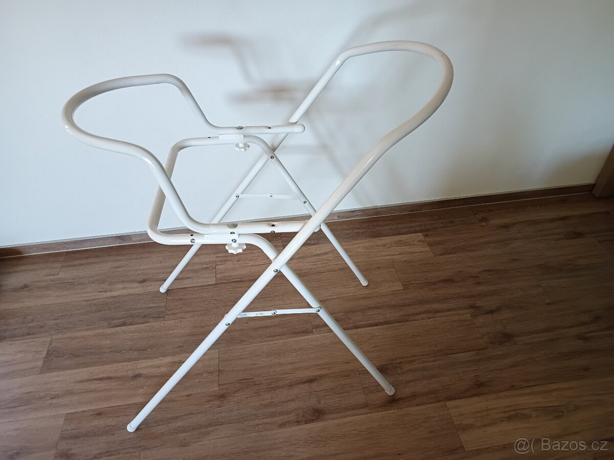 Stojan na dětskou vaničku - 2