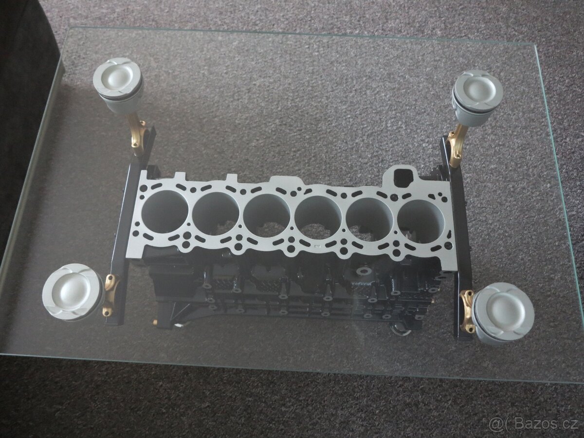 Konferenční stolek z bloku motoru R6 BMW - 2