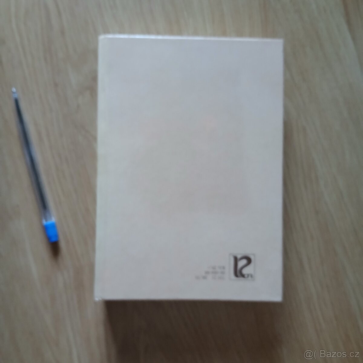 Muž v zástĕře - 2