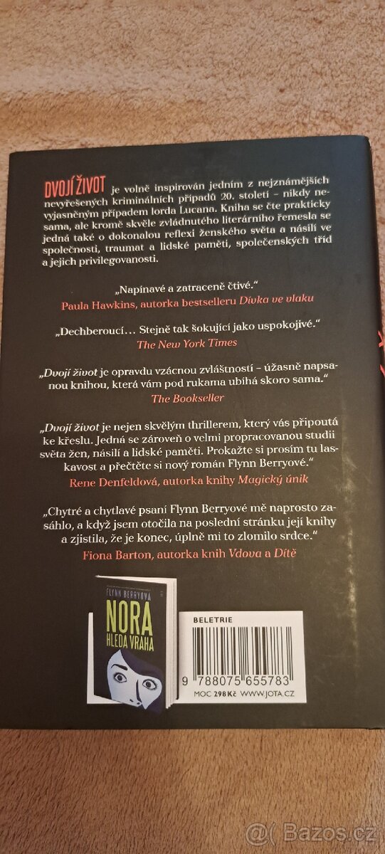 Dvojí život - Flynn Berryová - 2