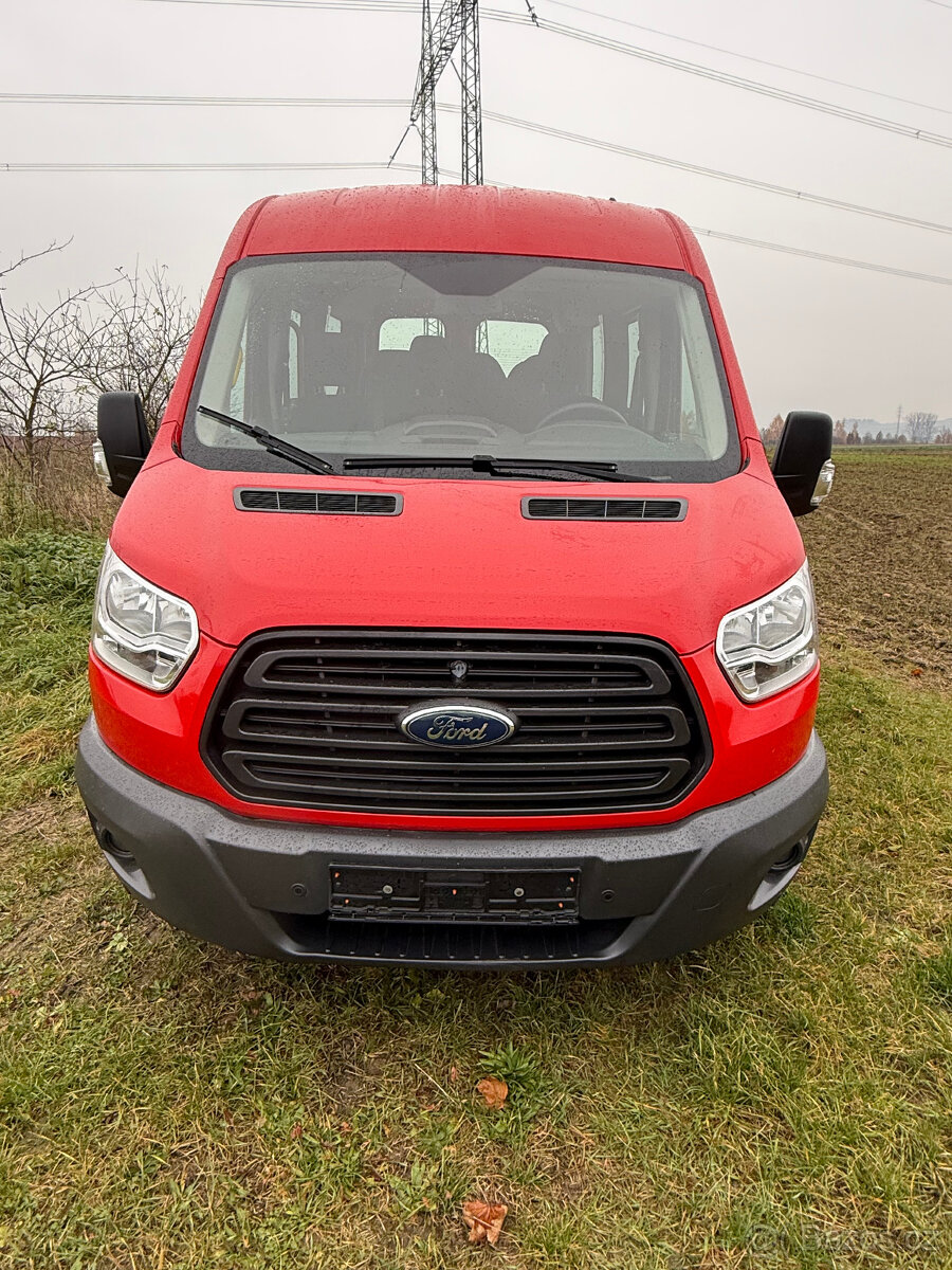 Ford Transit 2.2 TDCI rok 2015 9 Míst 68.247 km STK:10/27 - 2