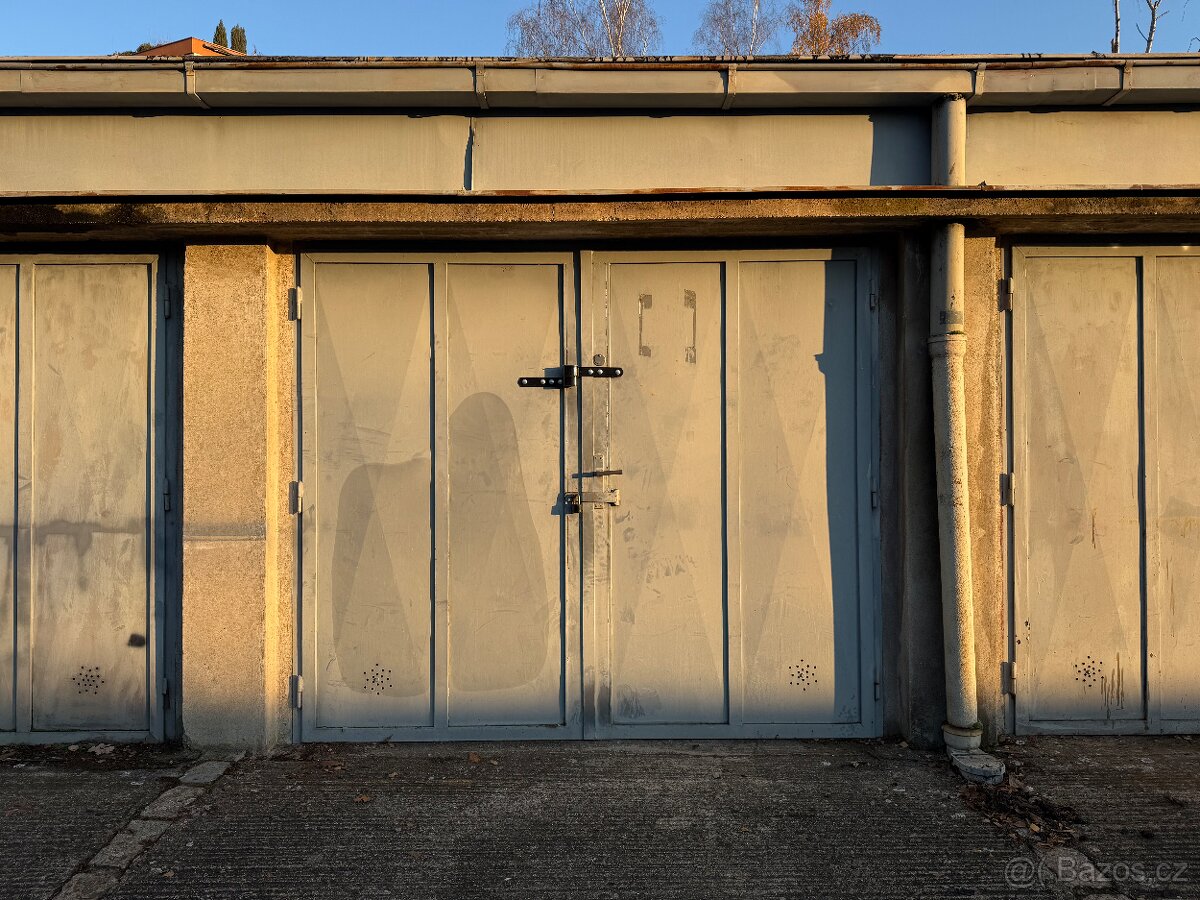 Prodej - družstevní garáž Pod Krocínkou - 2