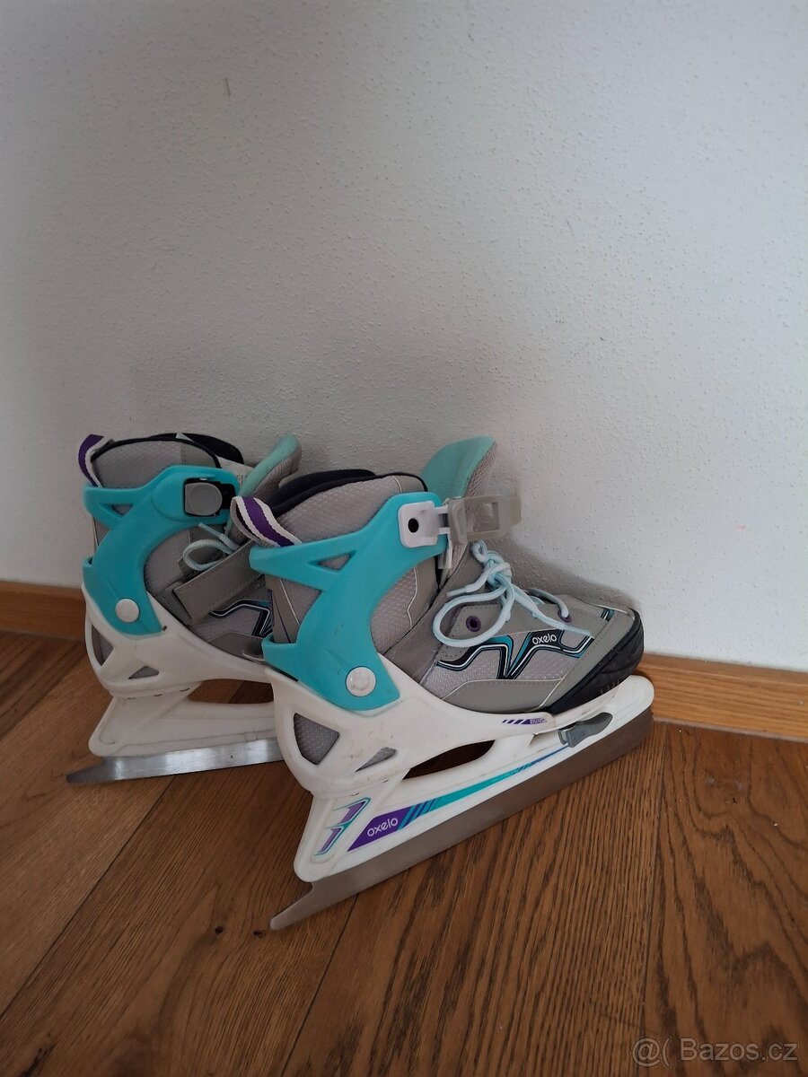 Dívčí ledni brusle - 2
