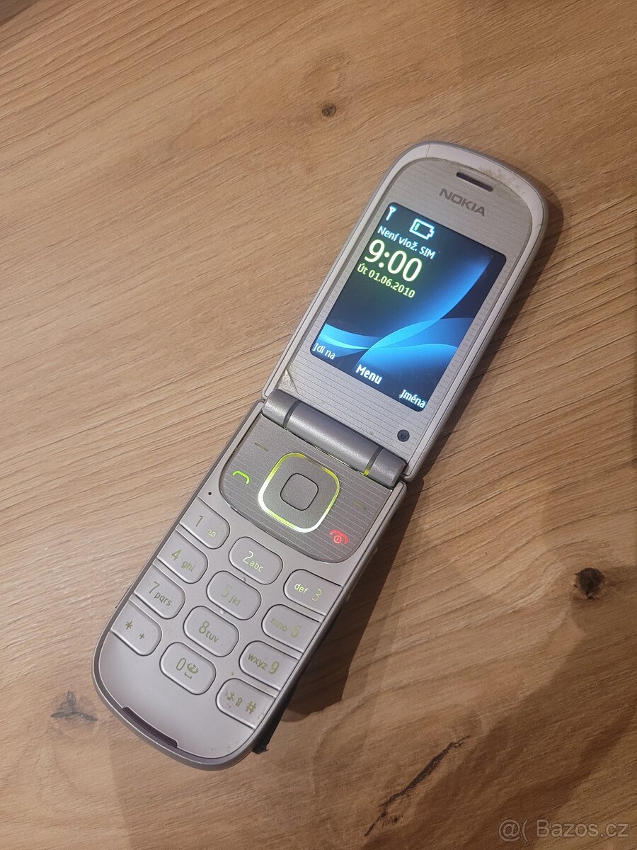 Nokia 3710 fold - 2