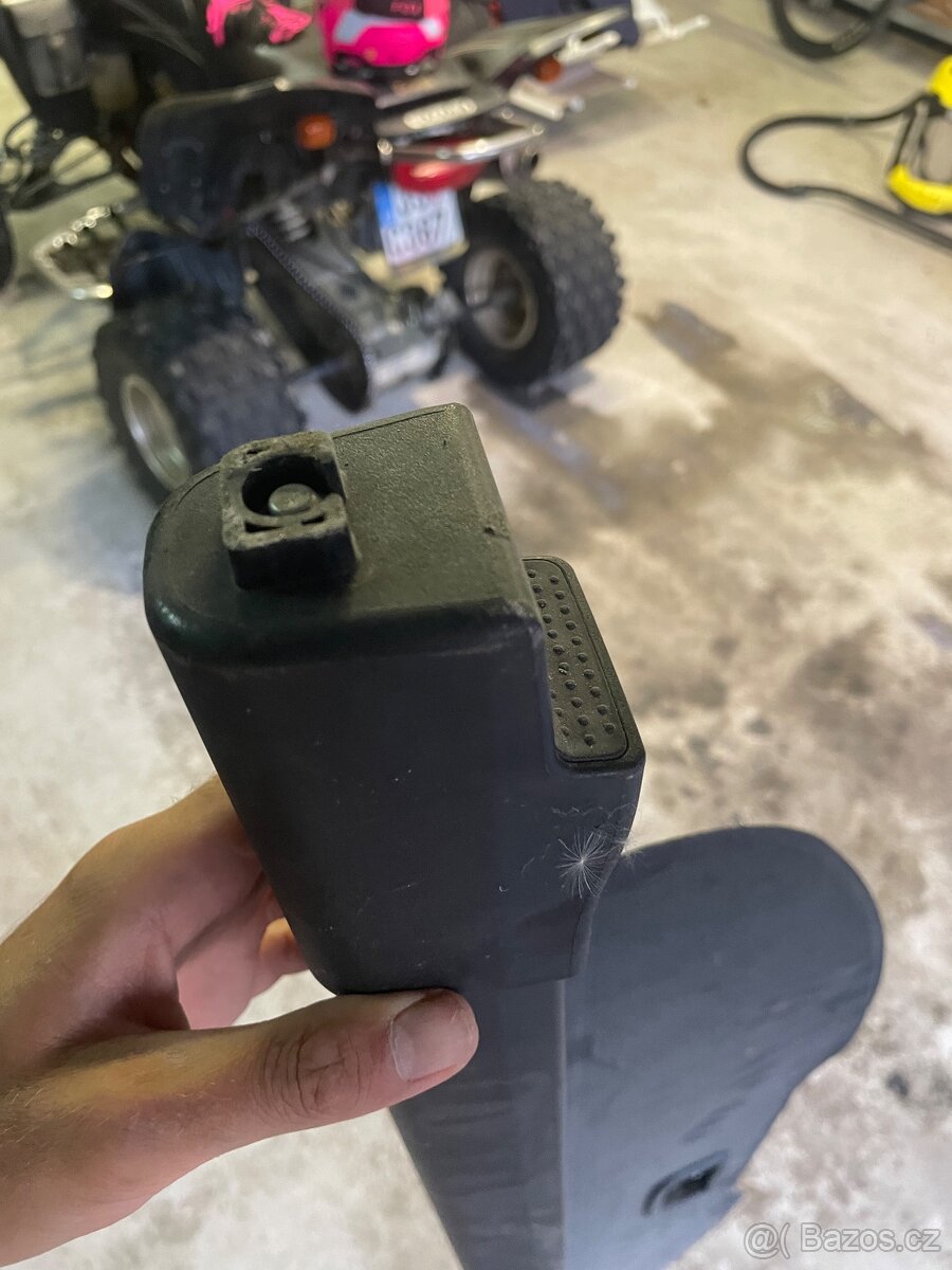 Roleta kufru Citroen Berlingo, Peugeot Partner - 2