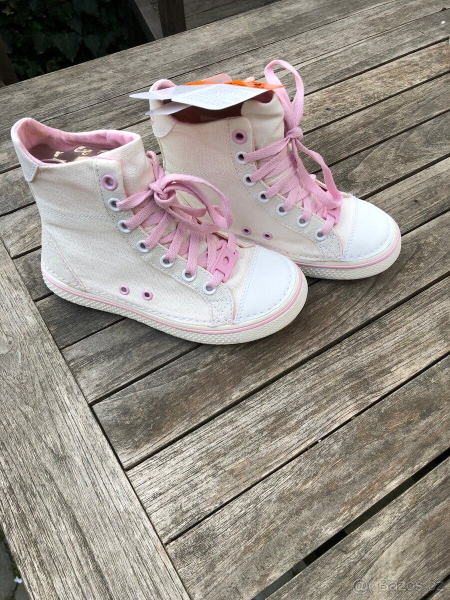 Kotníčkové dívčí tenisky CROCS vel.31/32 - C13 - 2