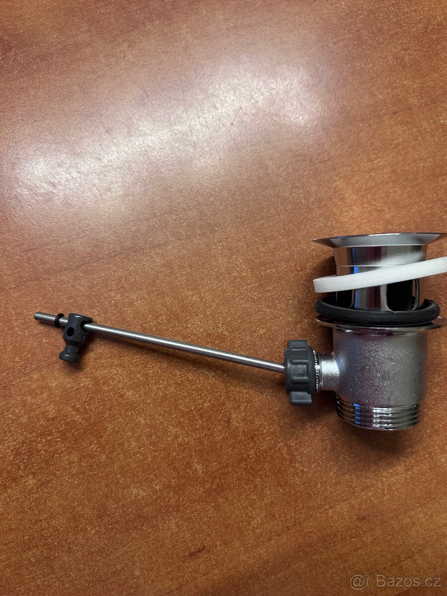 Prodám umyvadlovou výpusť chrom s táhlem - 2