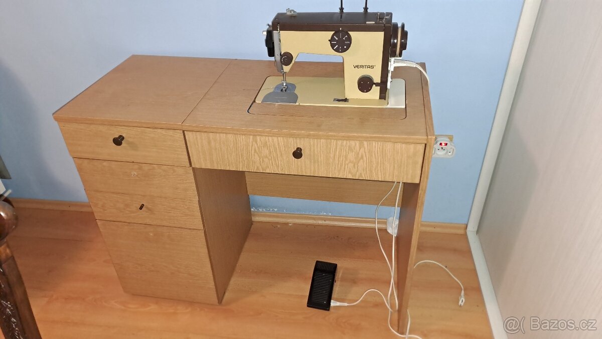 Šicí stroj - 2