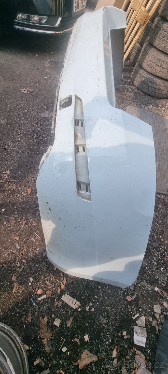 Škoda octavia 3 kombi Nárazník 5e9807421 - 2