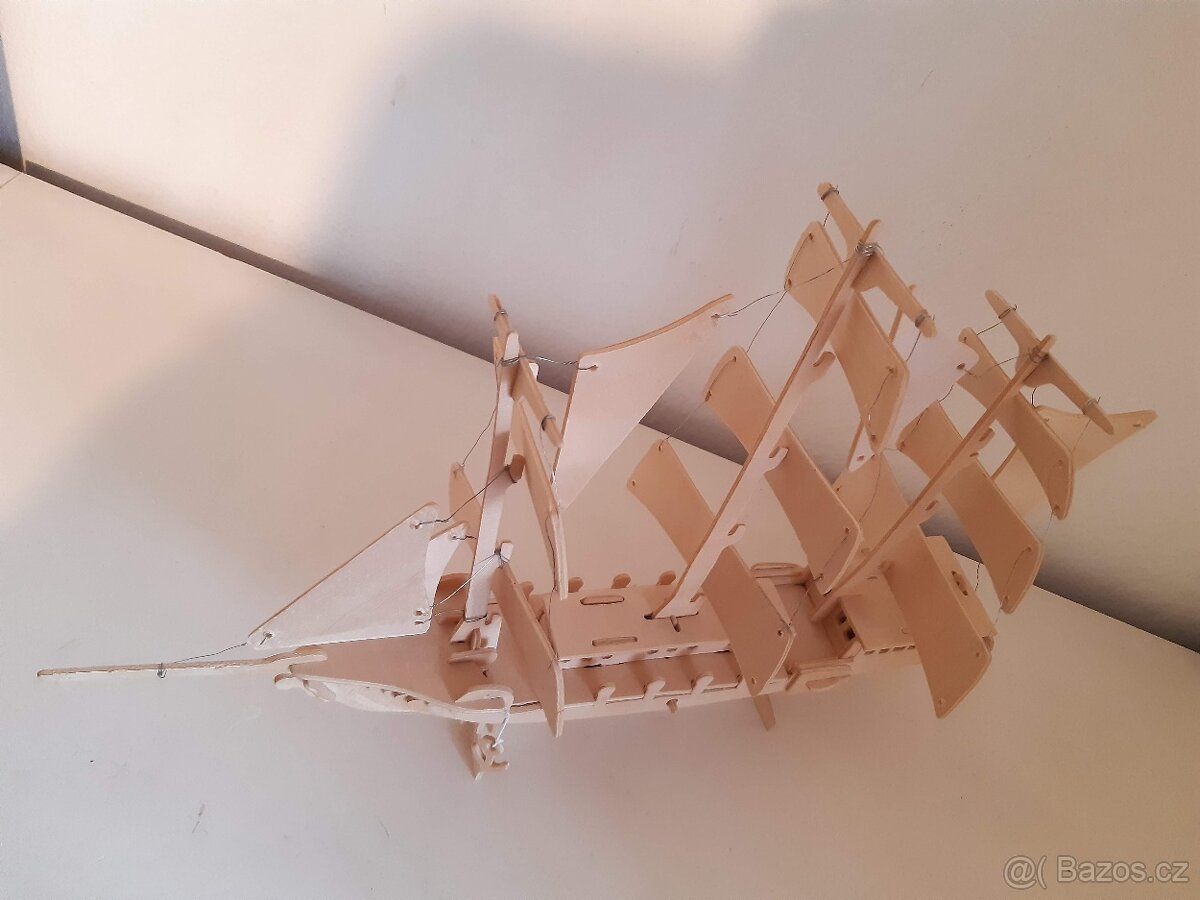 Model plachetnice - dřevěná skládačka - 2