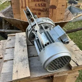 Přírubový motor Elitex - 2