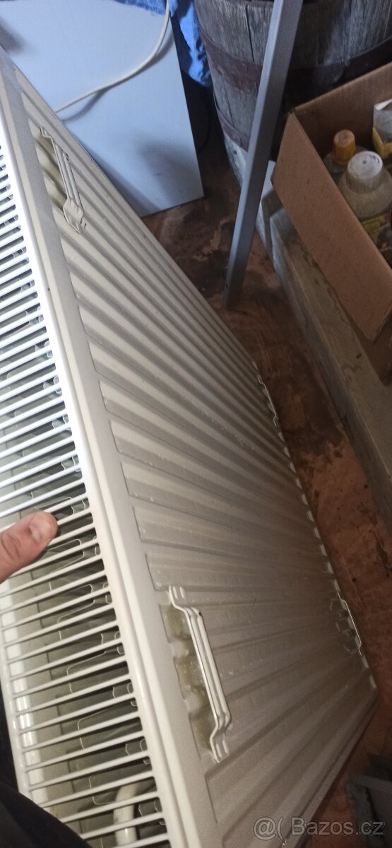 Prodám použitý plechový radiátor - 2
