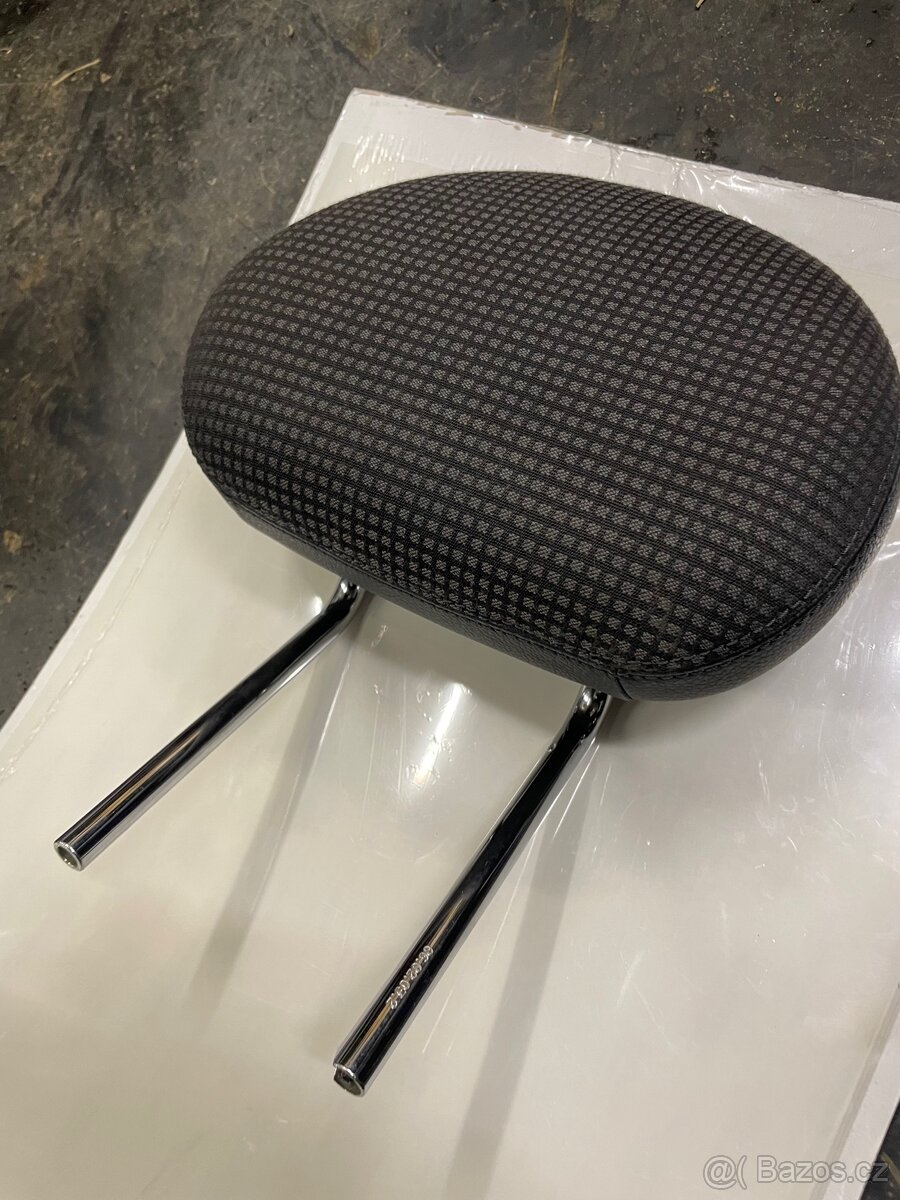 Mercedes W211 opěrka hlavy - 2