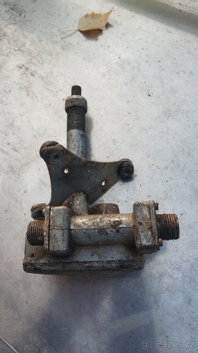 Vzduchový pohon stěrače TATRA,PRAGA - 2