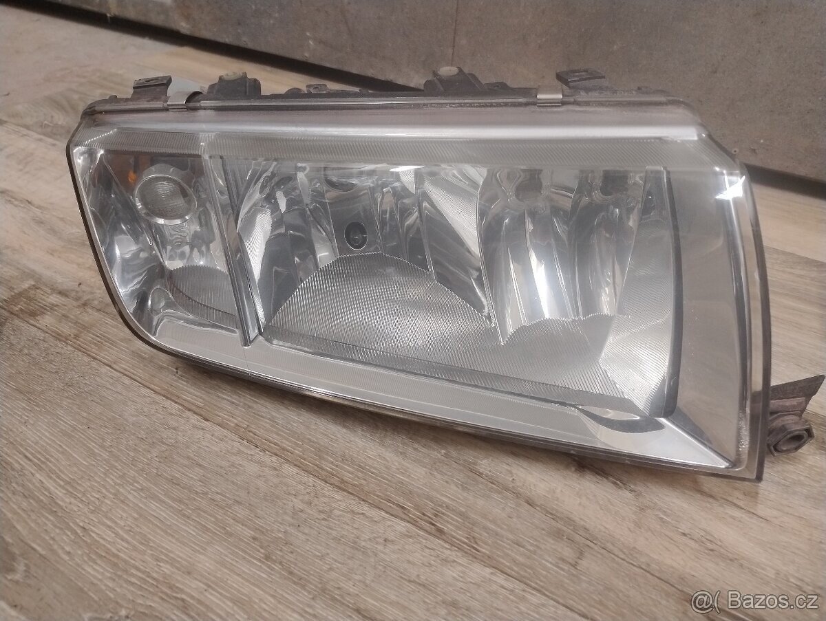 ☝️ PŘEDNÍ SVĚTLA FABIA 1 - PÁR - 2