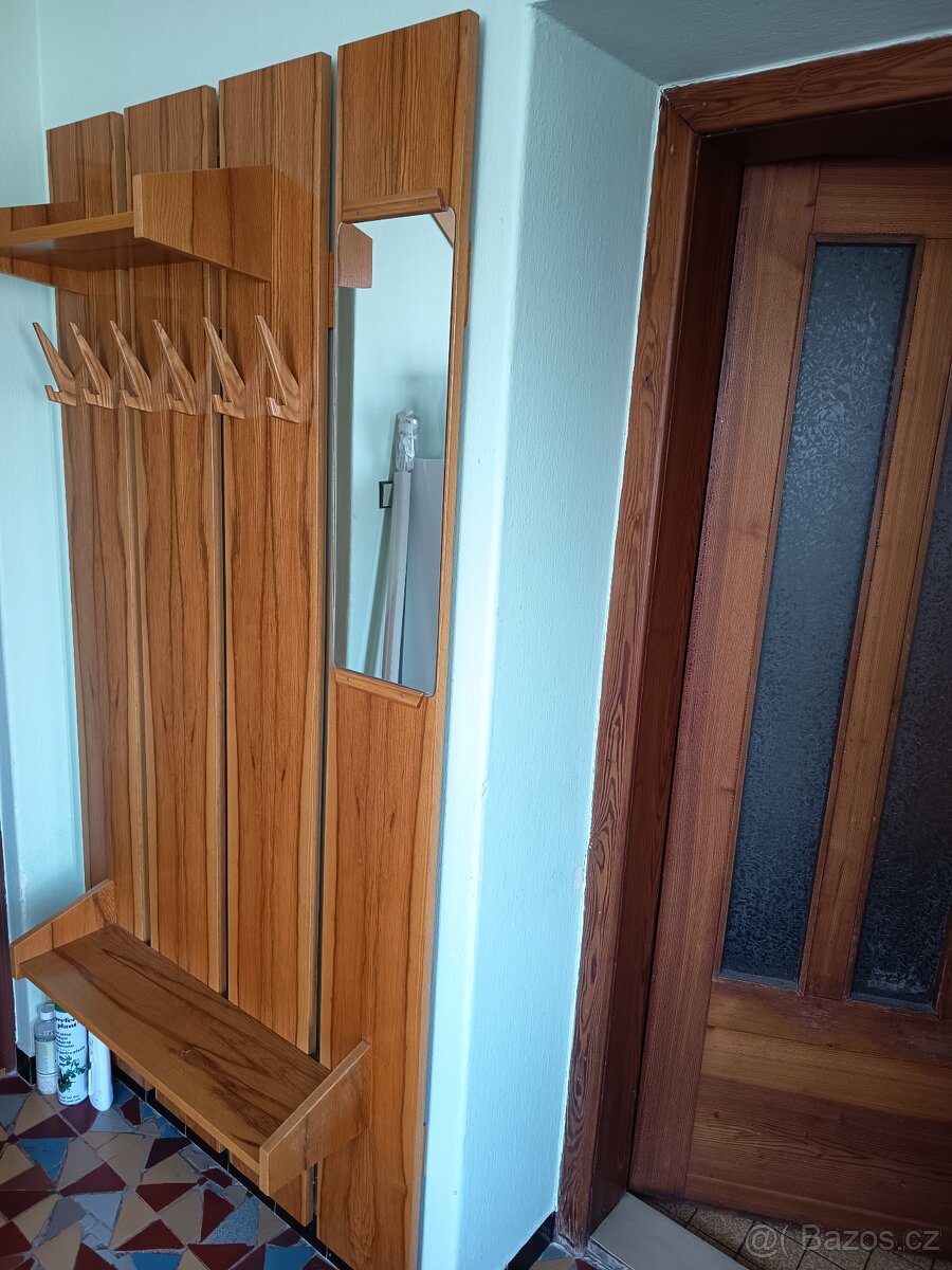 Věšák do předsíně - 2