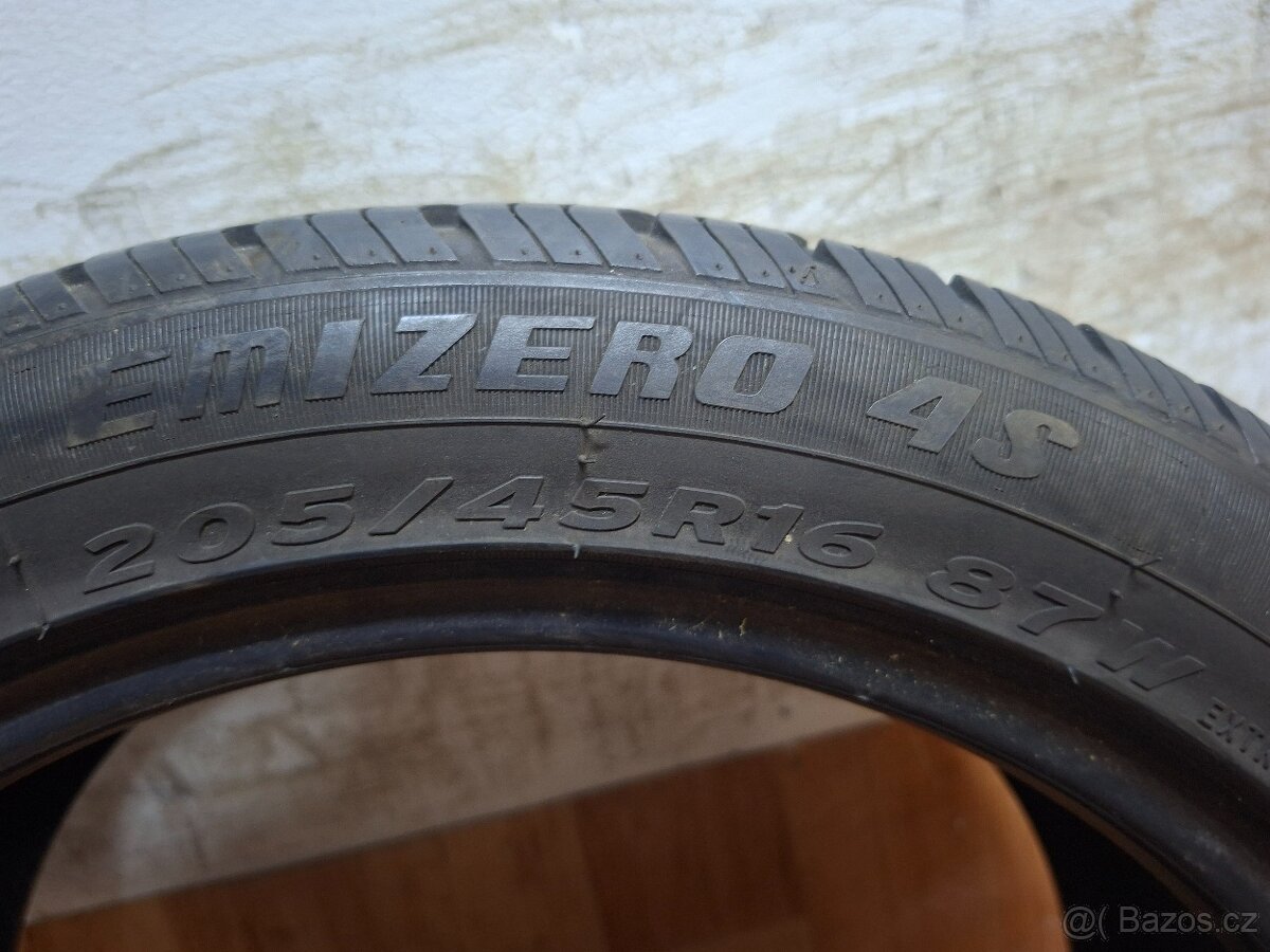 Celoroční pneu 205/45/16 Minerva - 2