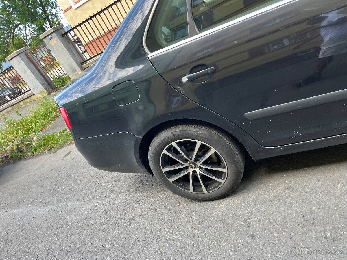 Vw Jetta 1.9 TDI 77kw - 2