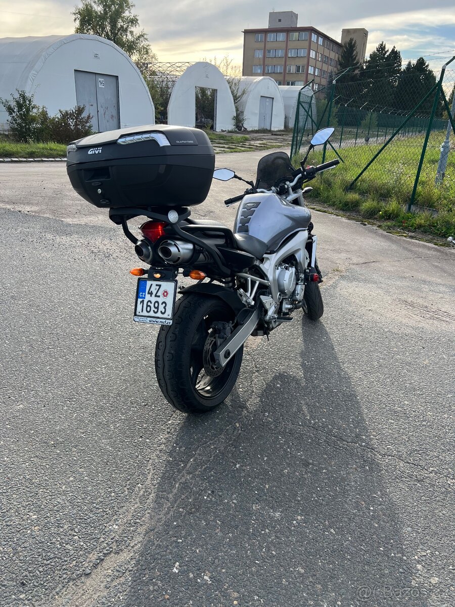 Yamaha FZ6N (2005) - 2