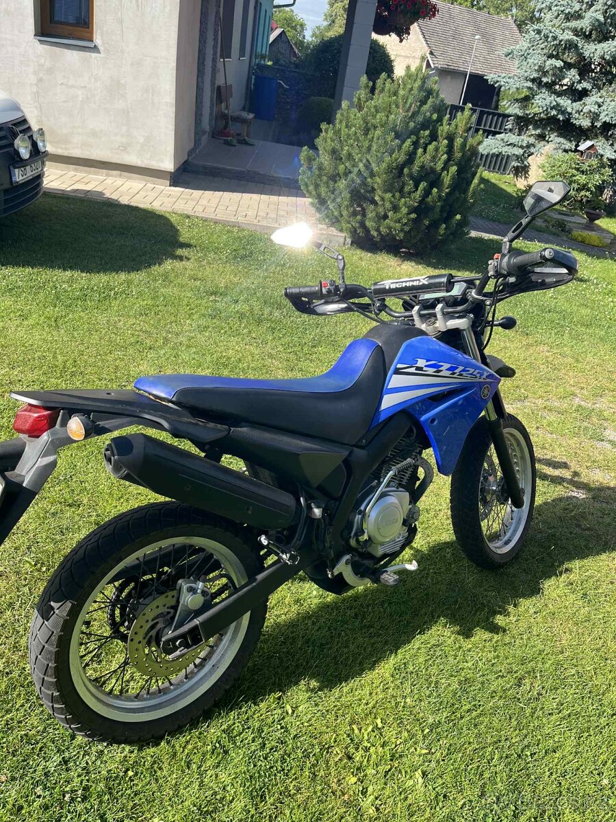 YAMAHA XT 125