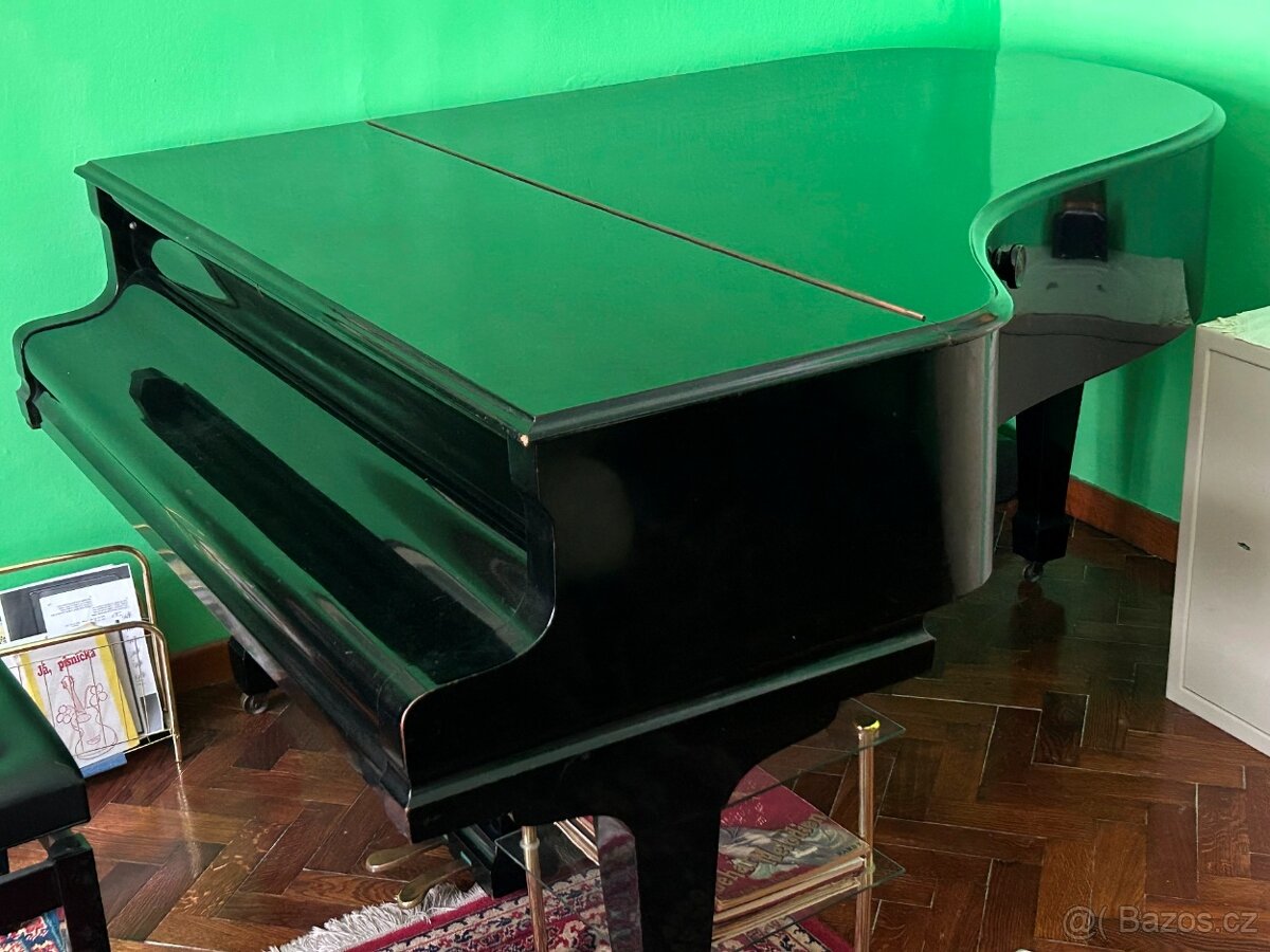 Klavír - křídlo August Förster - 2