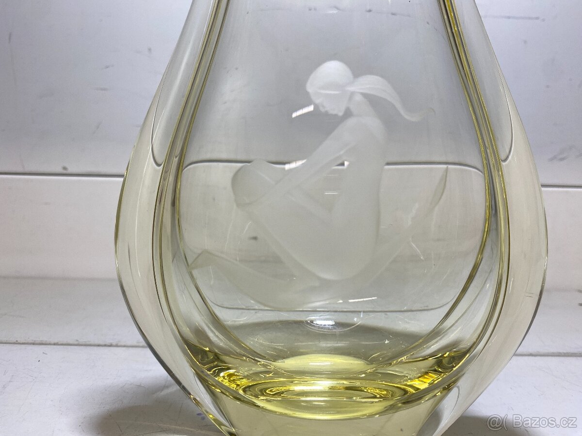 váza hutní sklo s rytinou Miloslav Klinger ŽBS - 2